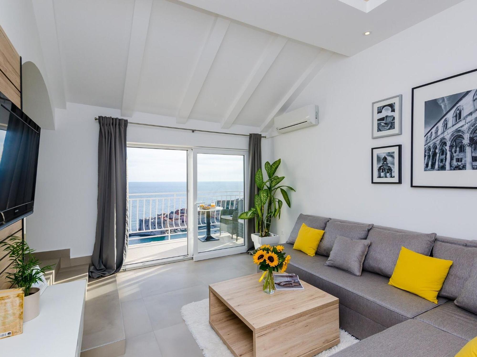 Ploce Apartments-One-Bedroom Apartment With Terrace And Sea View ドゥブロブニク エクステリア 写真